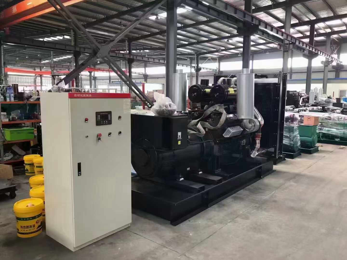 岫岩柴油发电机运行时的噪音和振动水平如何？